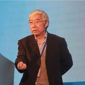 余永定:保汇率还是保外储，中国不能犯致命错误