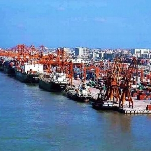 国务院:确定扩大对外开放吸引外资措施